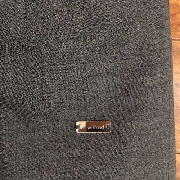 WILFRED 4 wool mini dress with removable straps, sweetheart neckline & pockets! - Picture 4 of 10